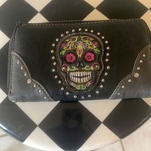 Black skull wallet